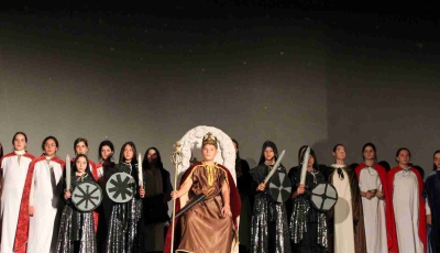 U KINU BORAK ZABLISTALA „KRUNIDBA“ – PREDSTAVA KOJA JE ISPUNILA SRCA PUBLIKE